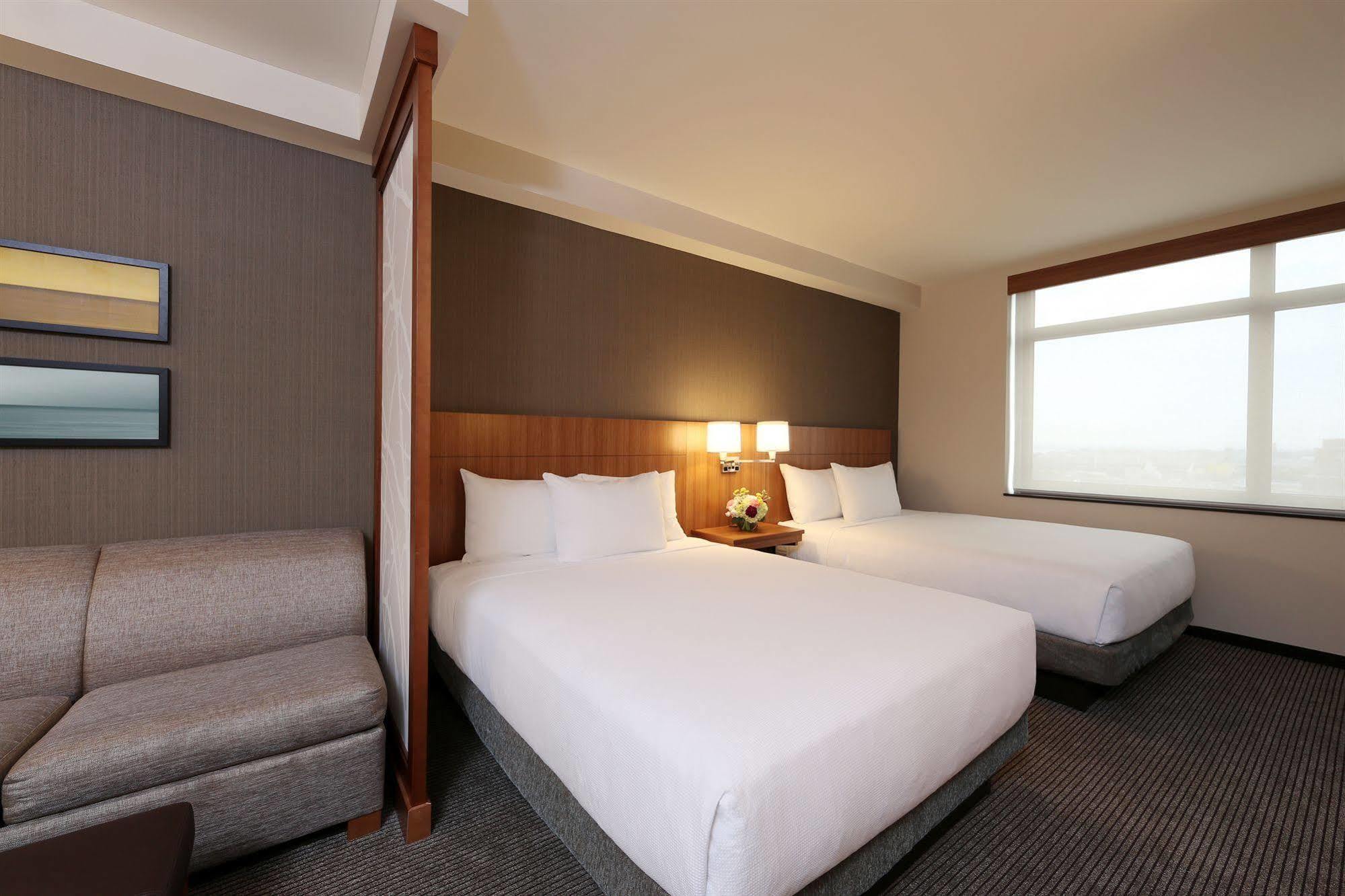 Hyatt Place Flushing/Lga Airport Нью-Йорк Екстер'єр фото
